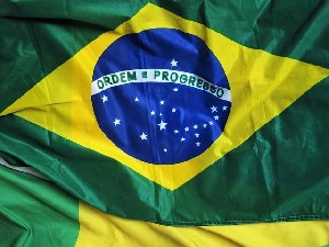 Бразилия отозвала посла и не планирует присылать нового 